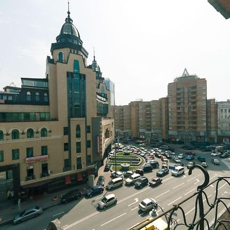 Apartment Arena City Loft Киев Екстериор снимка