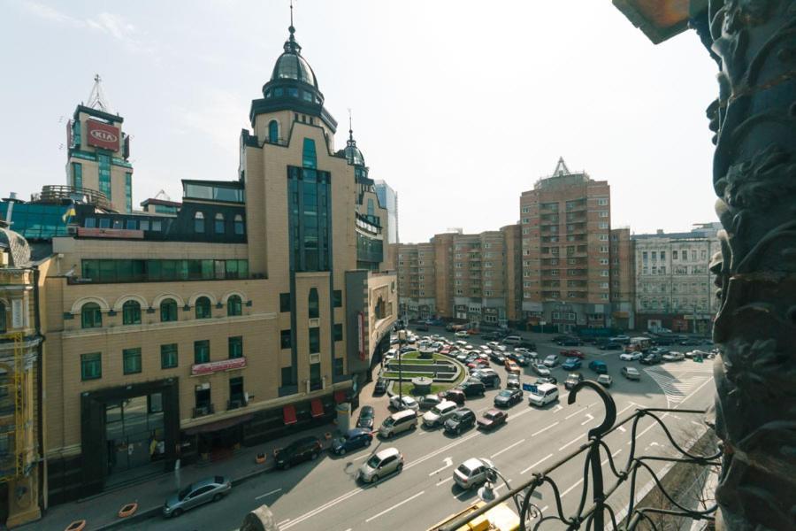Apartment Arena City Loft Киев Екстериор снимка