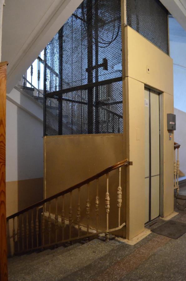 Apartment Arena City Loft Киев Екстериор снимка
